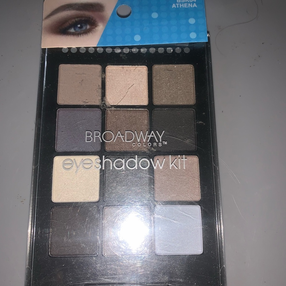 BROADWAY COLORS Athena Eyeshadow Kit - Neutral Shades  w/ 12ct eye applicators